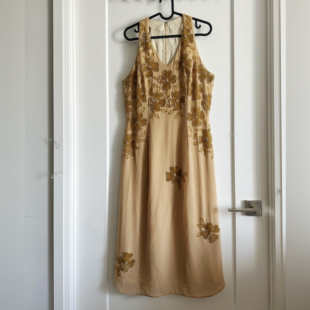 Clover Flower Beaded Elegant Beige Midi Dress